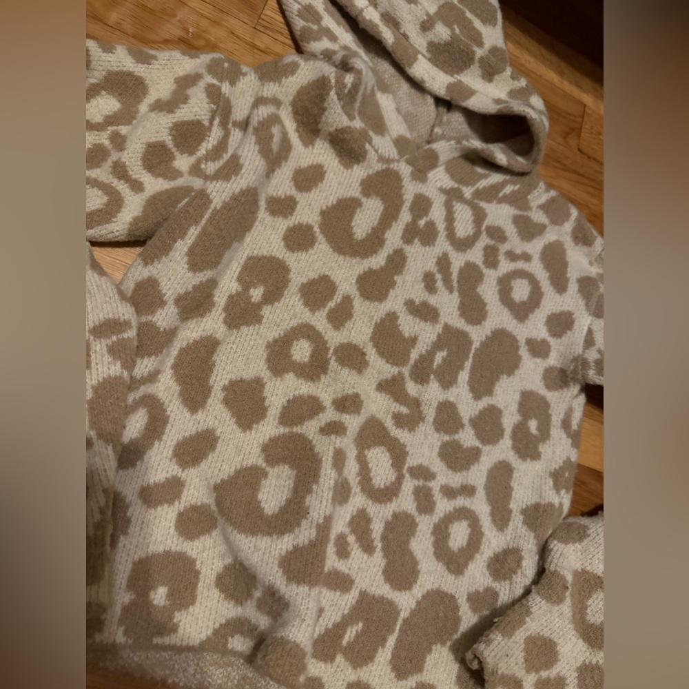 Sweater size 10 girls